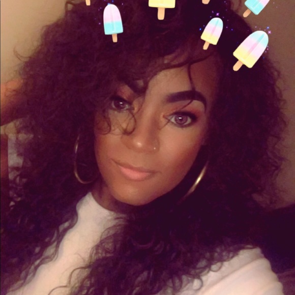 Meet your Posher, Etoya - Picture 8 of 8